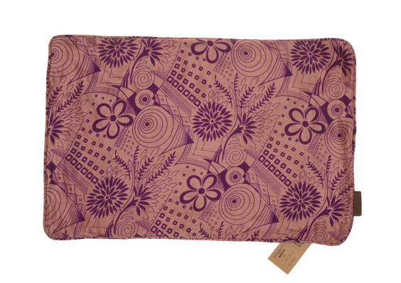 Seidenkissenbezug 60x40 cm in Altrosa und Dunkelviolett mit farbenfrohem Boho-Vintage-Muster aus Blumen und Ornamenten im Sari-Kissenbezug-Stil