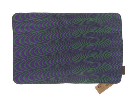 Seidenkissenbezug 60x40 cm in Smaragdgrün und Lila mit farbenfrohem orientalischem Muster aus gedrehten Kreisen im Boho-Vintage- und Ethno-Stil.