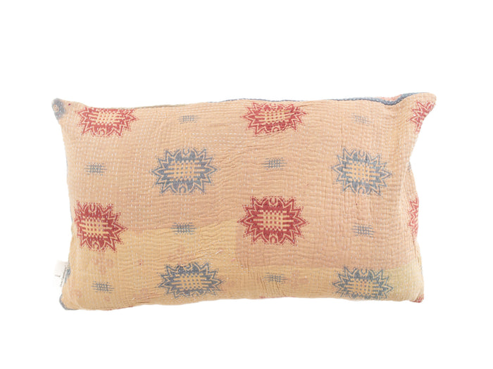 Sari-Kissenbezug 30x50 mit lila-pinken Streifen, indischem Vintage-Muster und einzigartigem Sari-Kissen im Boho-Stil