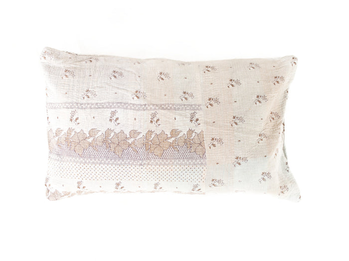 Sari-Kissenbezug 30x50 in Weiß, Beige und Braun Patchwork mit lila und grünen Streifen - einzigartiges indisches Boho-Vintage-Kissen aus farbenfrohen Sari-Kissenstoffmustern