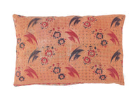 Sari-Kissenbezug 60x40 in Smaragdgrün mit farbenfrohen weißen und rosa Mustern, einzigartige indische Sari-Kissen/Upcycling-Boho-Kissen