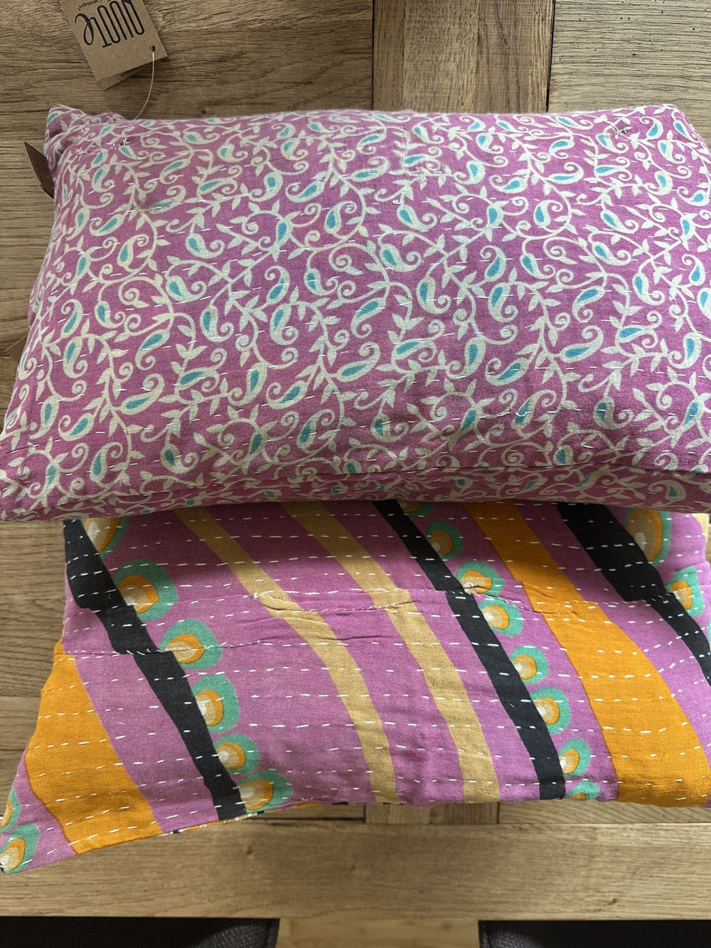 Kantha Duo 02 – 2 Sari pudebetræk 30×50 – Quote Copenhagen
