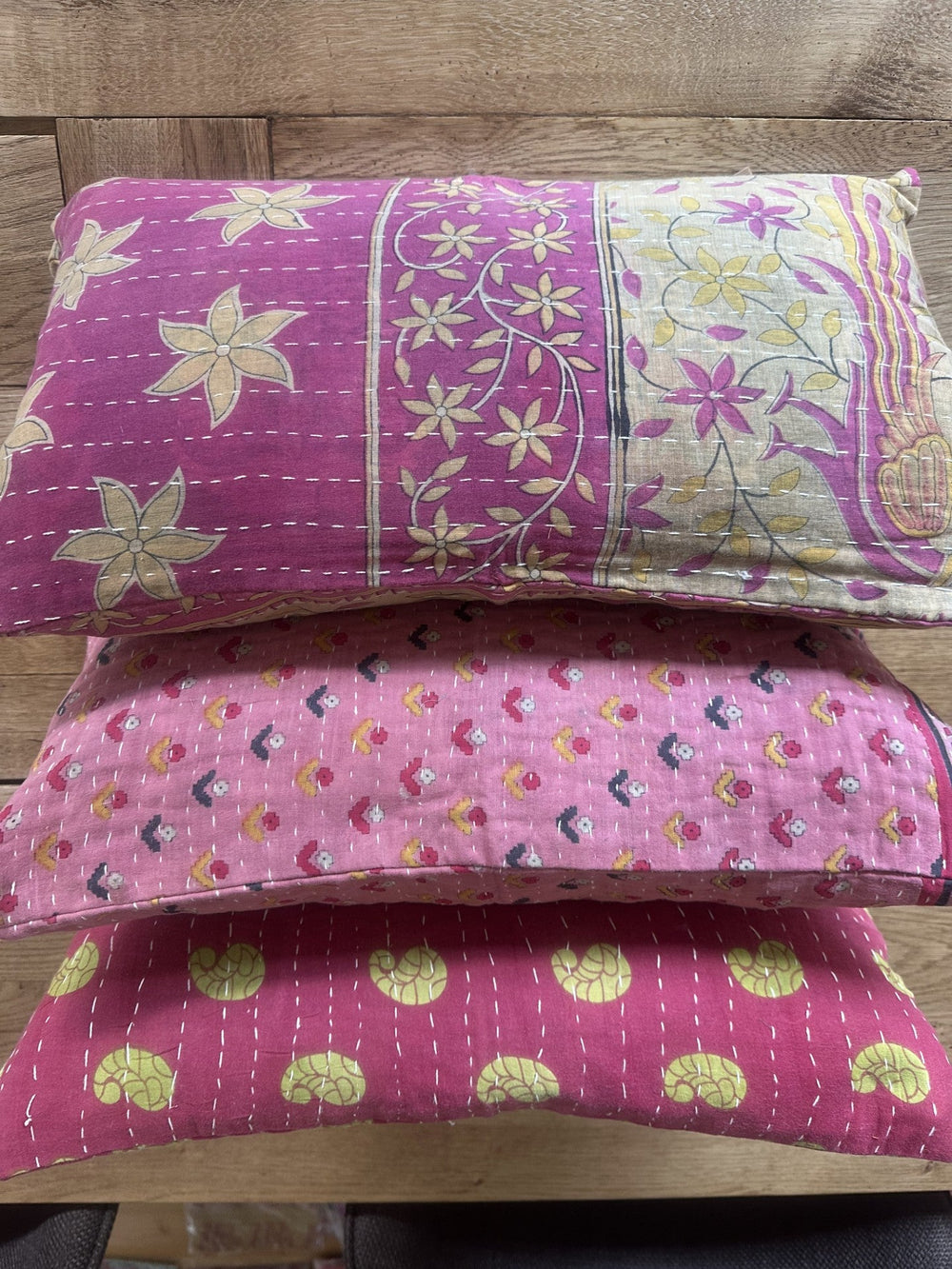 Kantha Trio 10 – 3 Sari pudebetræk 30×50 – Quote Copenhagen