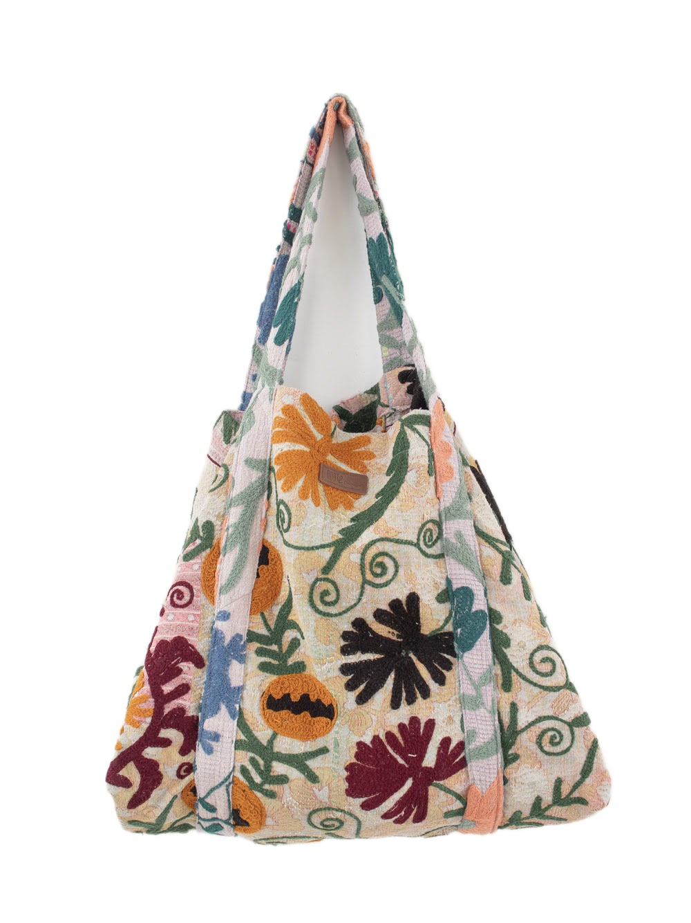 Suzani Vintage Beach dahinter