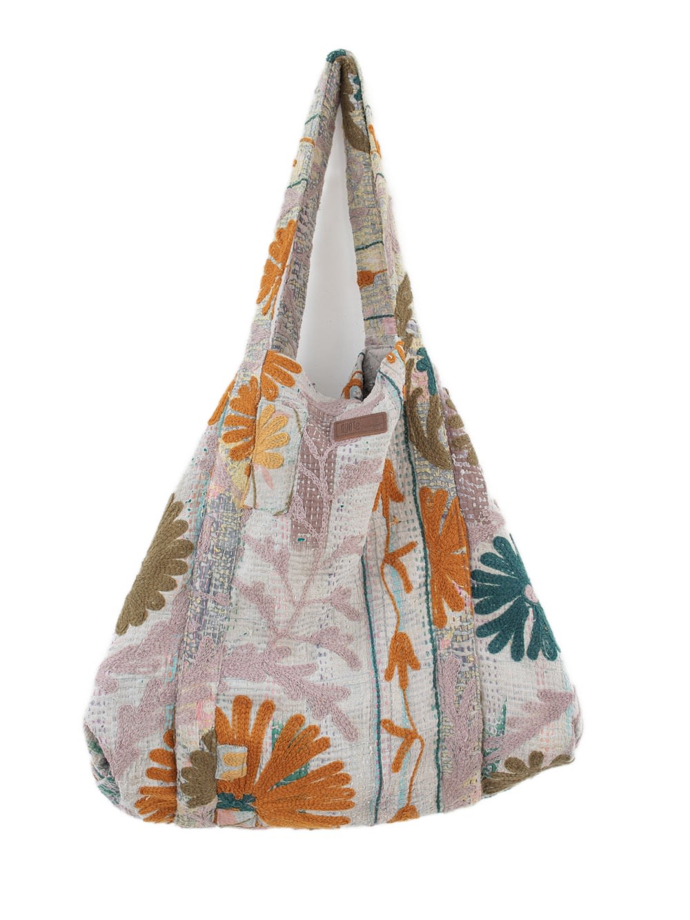 Suzani Vintage Beach dahinter