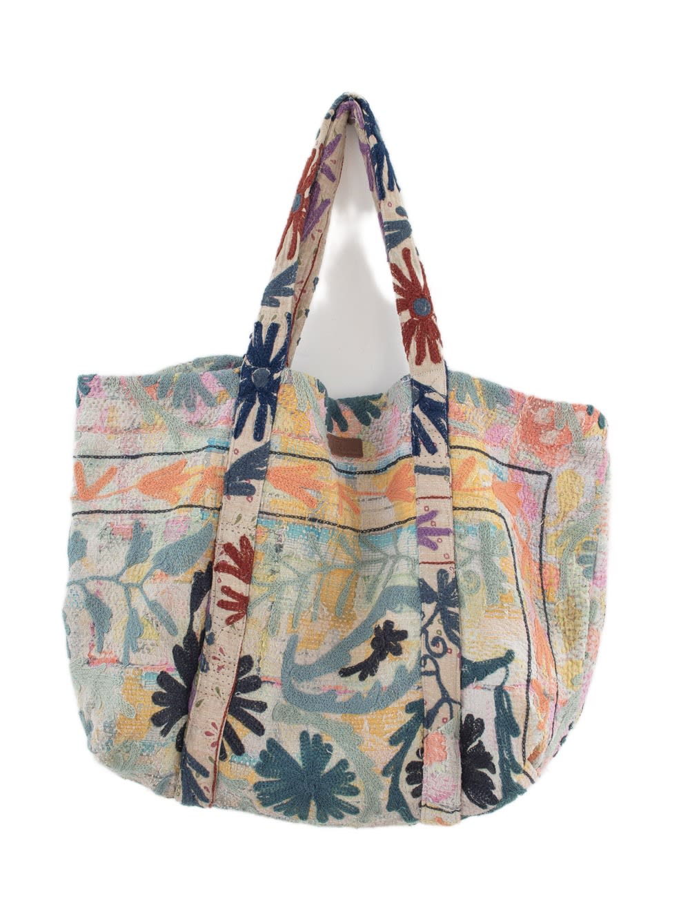 Suzani Vintage Beach dahinter