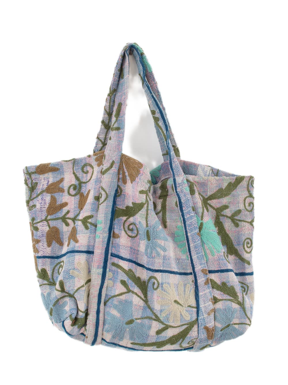 Suzani Vintage Beach dahinter