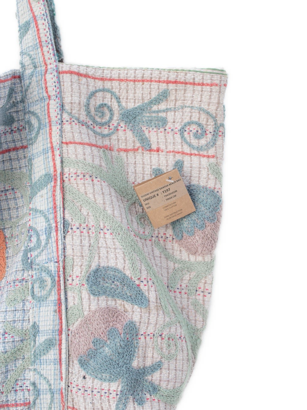 Suzani Vintage Beach dahinter