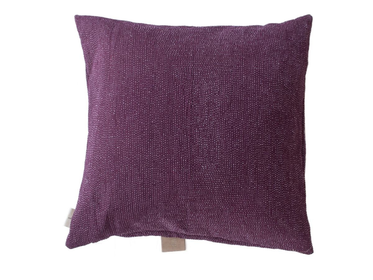 Sari-Kissenbezug 50x50 in Dunkelviolett mit feinen weißen Punkten und Vintage-Textur - Sari-Kissen, Boho- und Ethno-Kissenbezug aus Indien