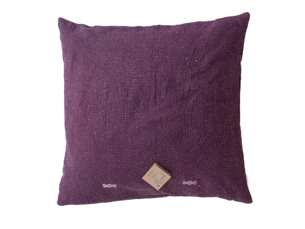 Sari-Kissenbezug 50x50 in Dunkelviolett mit feinen Strukturen und dezenten weißen Punktmustern - Vintage-Sari-Kissen im indischen Boho-Stil mit einzigartigem ethnischem Design