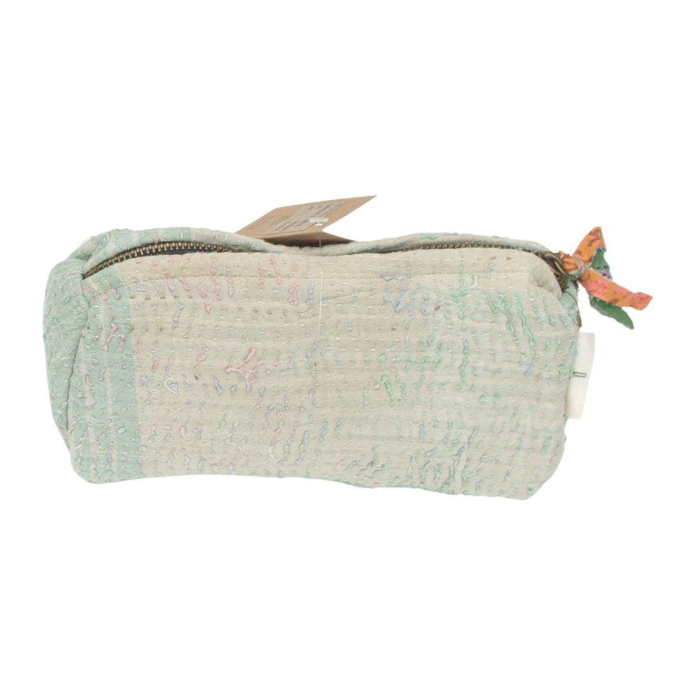 Fine Q Pouch Large, 17 × 12 cm, in mint green and cream with a zip and coloured fabric panels.
